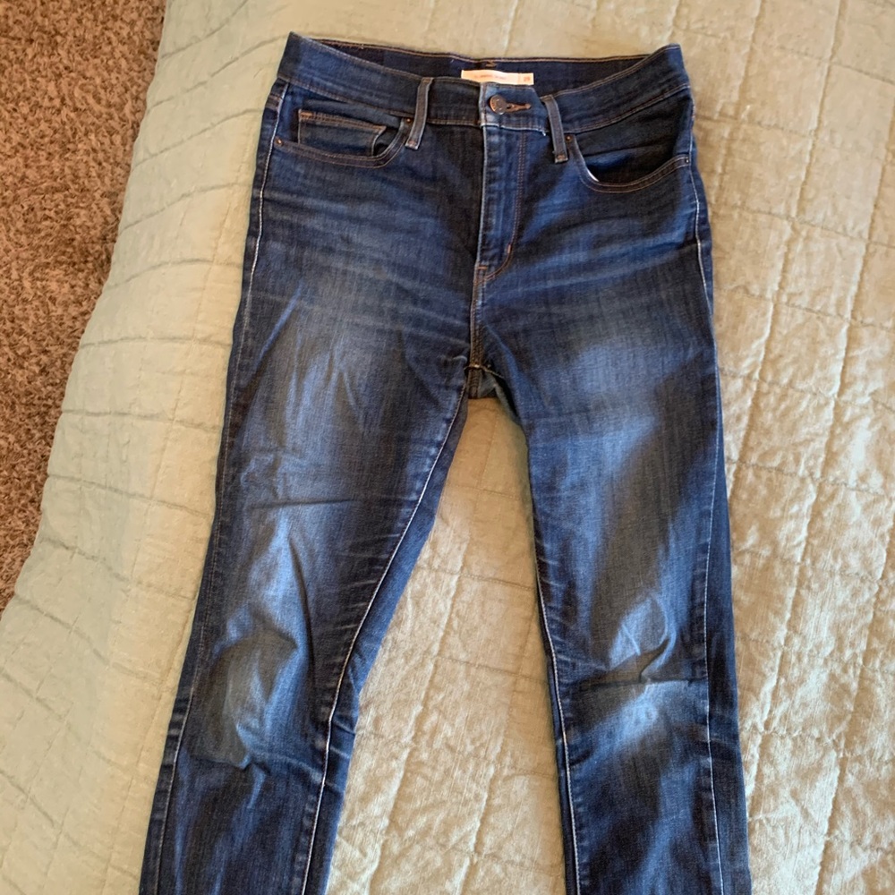 Levi’s simple dark skinny jeans